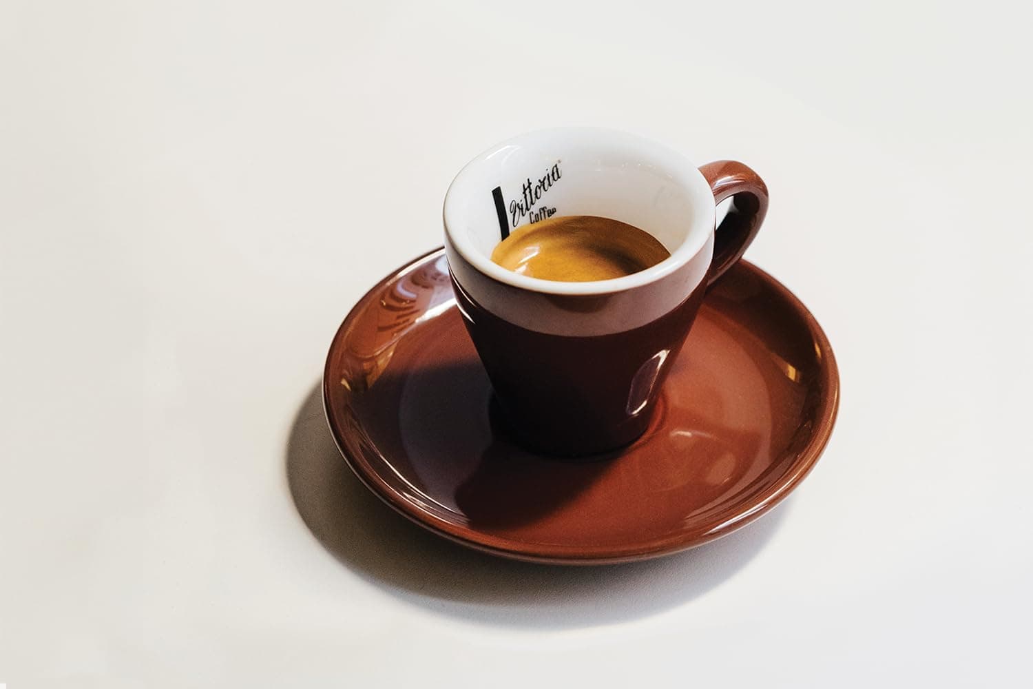 Vittoria Coffee Premium Italian Blend Espresso Coffee Beans 1 kg Mwsium Roast